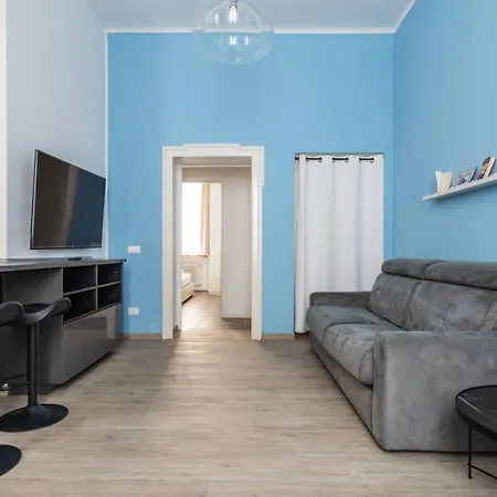 Apartment In Piazza A Isola