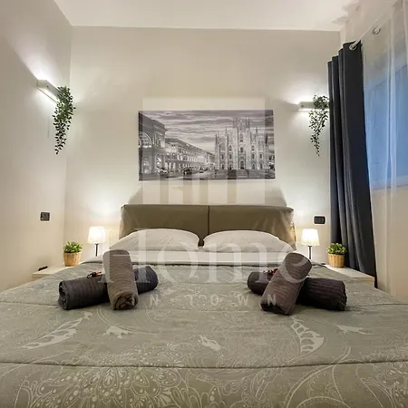 In Town - Porta Nuova District Apartment