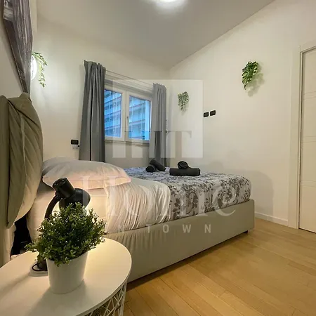 In Town - - Porta Nuova District Apartman