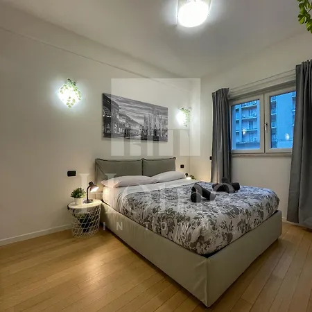 Apartment In Town - Porta Nuova District *
