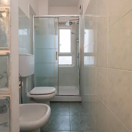 I Host - Muratori 54 * Μιλάνο