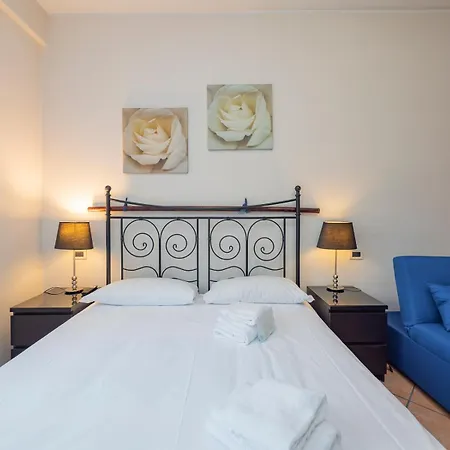 I Host - Muratori 54 * Μιλάνο