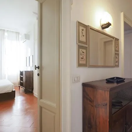 Lejlighed Contempora - Charming One-bedroom Retreat Steps From Life *