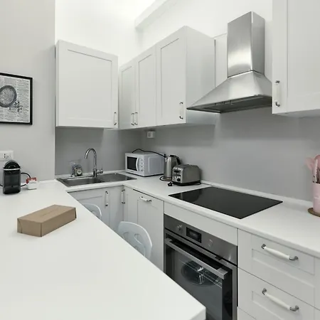 Duomo View - 2 Min From Duomo Amazing Location شقة