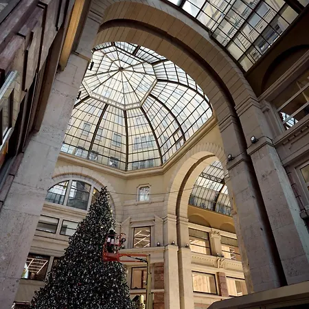 شقة Duomo View - 2 Min From Duomo Amazing Location ميلان