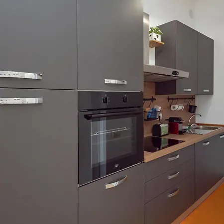 I Host - Belcasule 4 דירה *