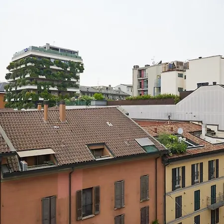 Corso Garibaldi Shopping Center, Art E Shopping Milan