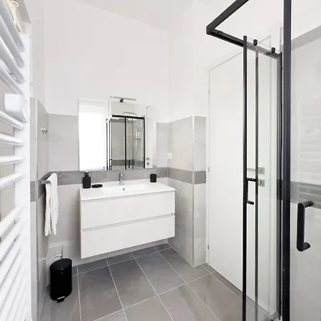 A Chic 2-rooms * Milan