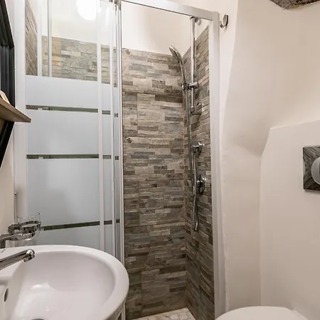 Garibaldi40 شقة *