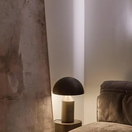 Ando's Boutique Garden Apartamento