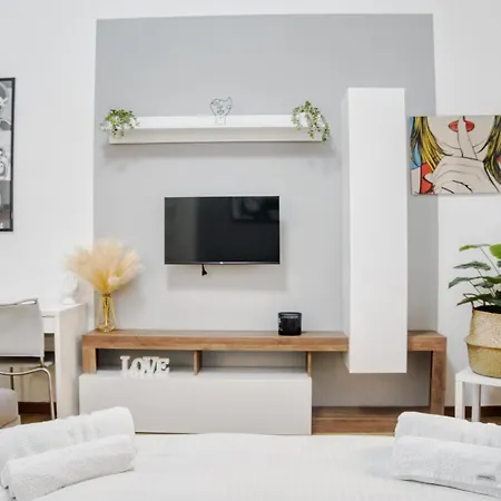 アパート Charming Darsena - Amazing Position Next To Navigli ミラノ