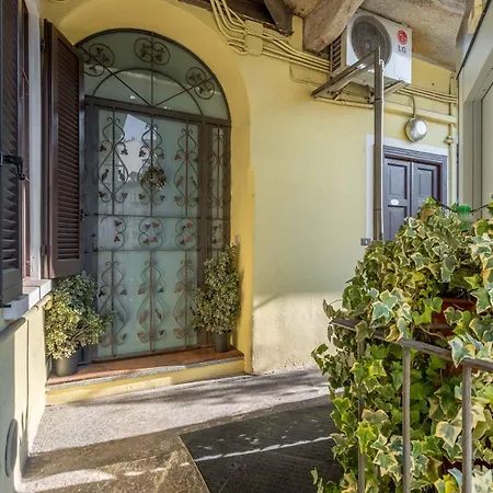 The House Of Via Muratori 6