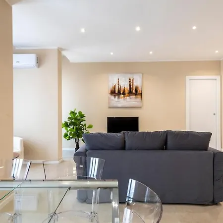 Apartment Bright 2 Bedrooms And 2 Bathrooms - B Milan