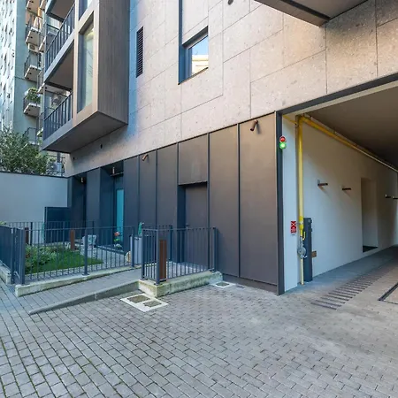 Citylife Elegant Escape Милан