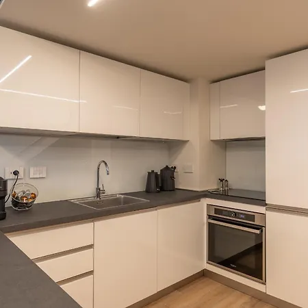 Citylife Elegant Escape Апартаменты *