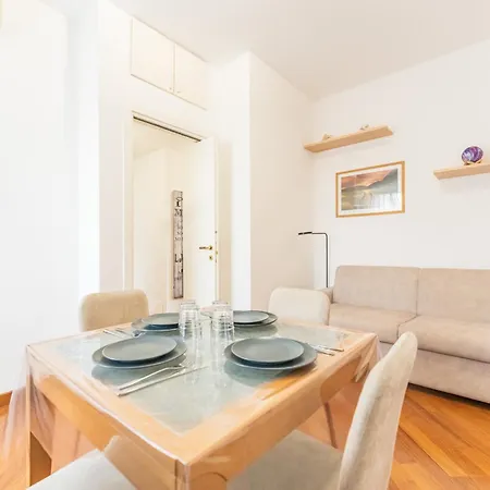 Ap1 Accogliente In Centro * Milan