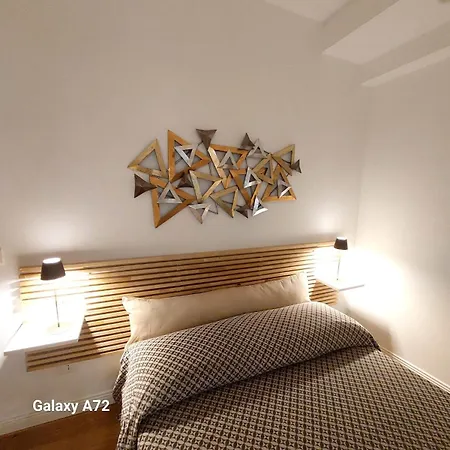 Апартаменты Navigli Darsena Celebrity House Милан