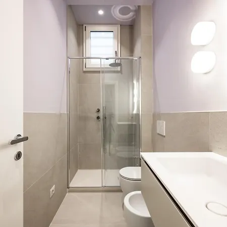 Design And Silence - Wide Renovated 2 Stops Form * 밀라노