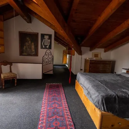 Апартаменты Lovely Attic