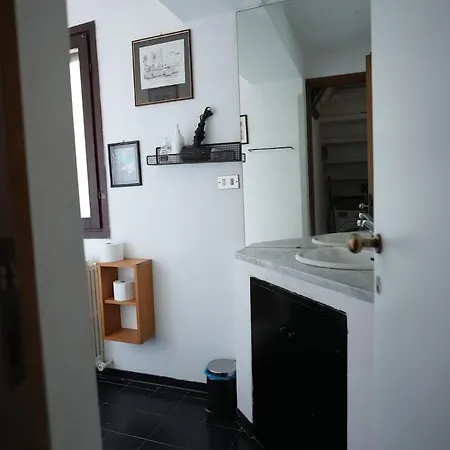 Very Vintage Milanese Apartment *
