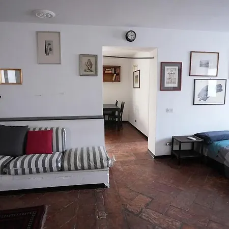 Very Vintage Milanese Apartment *