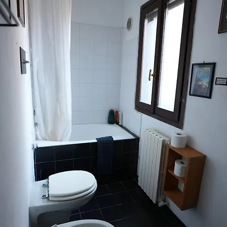 Very Vintage Milanese Apartment *