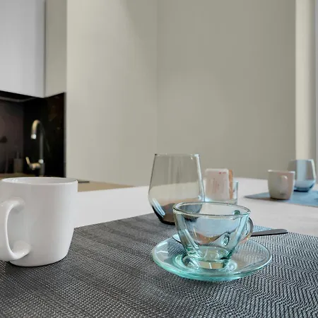 Apartment Is In The Air - Suspended Bed & Bath Hub *
