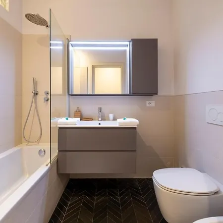 Luxury Design In Brera District - B