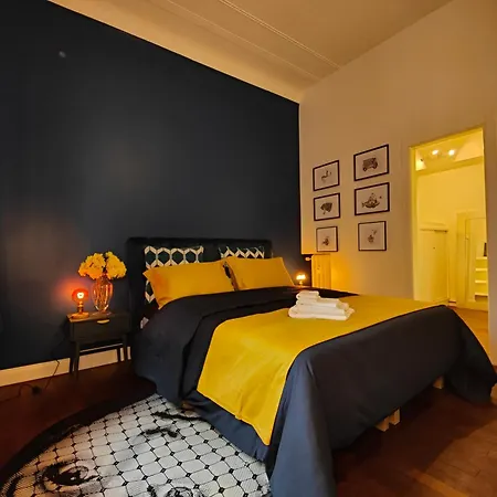 9 Guests 2 Together 2 And 3 Floor With, 4 Bedrooms, 4 Baths In Downtown With Ac, Wifi And Subway M1 M2 Airport Connected Apartment *