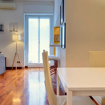 At - Turati/porta Nuova Milão