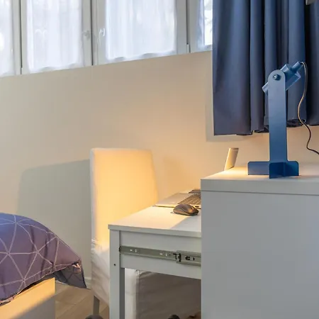 - San Siro Corner, With Private Parking Lejlighed