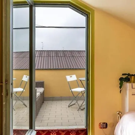 10' From Station-300 M From The Metro Apartment Mailand