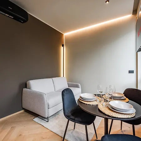 Apartment Luxury With View Steps From The Duomo *