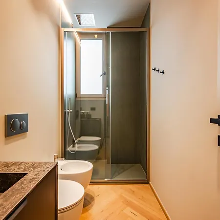Apartment Luxury With View Steps From The Duomo