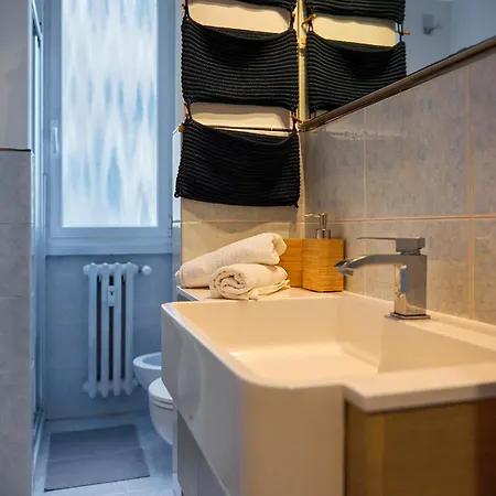 Apartman Bilocale Silenzioso E Accogliente Metro 4 Frattini - 15 Minutes To Center Milánó