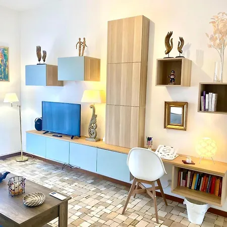 Appartement Navigli Retreat Near Duomo Milaan