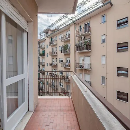 Navigli Retreat Near Duomo Milaan