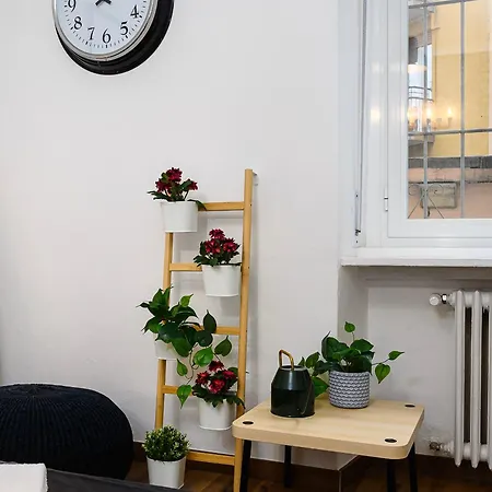 Insubria 8-dx - Monolocale Cool Apartment *