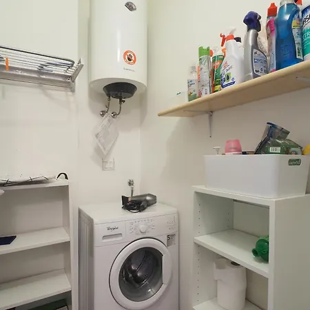 Primopiano - Tajani B Apartament *