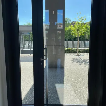 Davide Host Da Giulietta, 20 Min To Duomo *