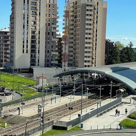 Davide Host Da Giulietta, 20 Min To Duomo Lägenhet *
