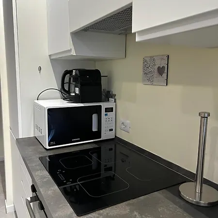 Moderno Bilocale Vicino Navigli E Bocconi 米兰
