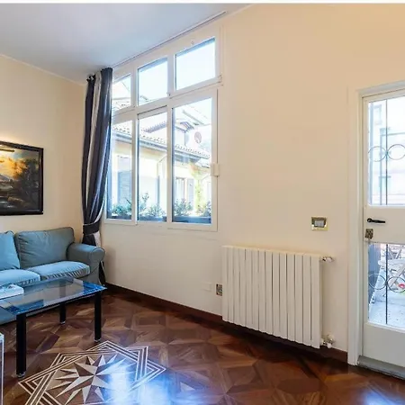 10 Minutes From The Duomo - Elegant Maison *