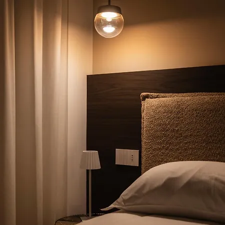 Youhosty - 2 Bedroom Porta Venezia *