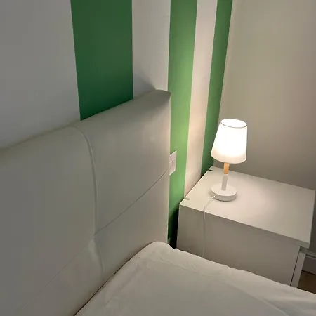 Apartamento Centralissimo E Raffinato Bilocale - Scarlatti Lux - Stazione & Shopping District *