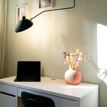 Arcimboldi's Nest - Close To Metro And Train 아파트 밀라노