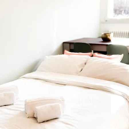 Arcimboldi's Nest - Close To Metro And Train 아파트 밀라노