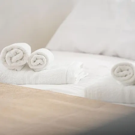 Апартаменты Metro Yellow