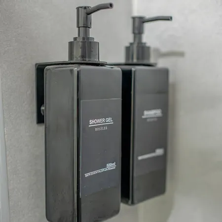 Metro Yellow Апартаменты