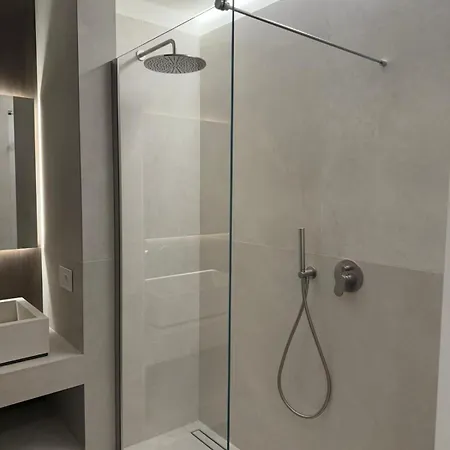 Ando's Boutique * Milán